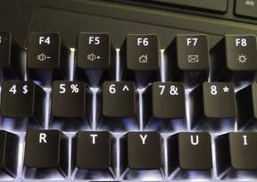 笔记本电脑键盘光效怎么关 电脑键盘如何关闭键盘灯