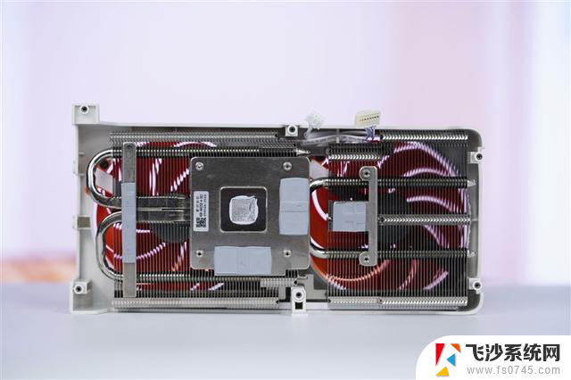 NVIDIA RTX 5050首发评测：DLSS4/AI/生产力全方面飞跃，完美替代RTX 3050