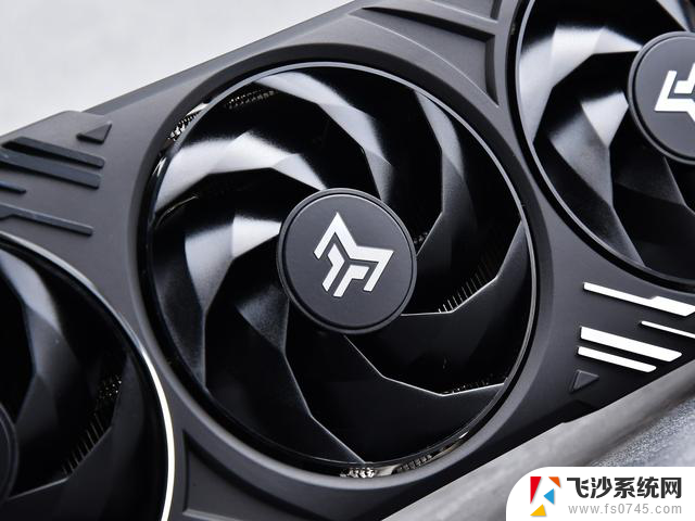 影驰RTX 5060 Ti 金属大师黑金版显卡评测：散热绝赞，性能拉满