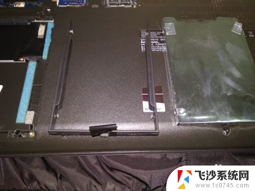 thinkpad e460能装固态硬盘吗 ThinkPad E460固态硬盘更换步骤