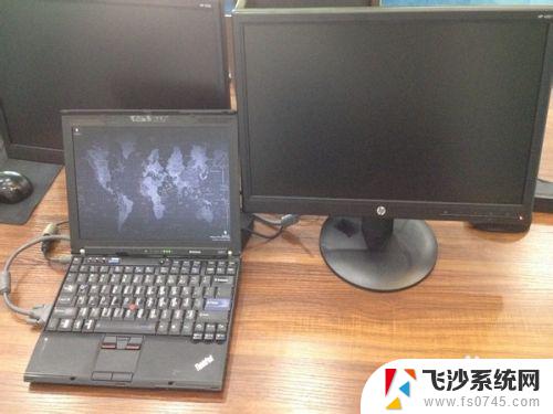 win10笔记本连接显示器 Win10笔记本怎样连接外部显示器