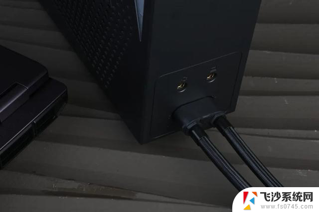 AMD锐龙9 9955HX3D处理器震撼全场！机械革命苍龙16 Ultra开启移动性能新纪元